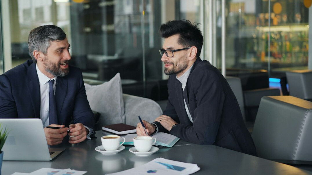 financial advisor consulting client